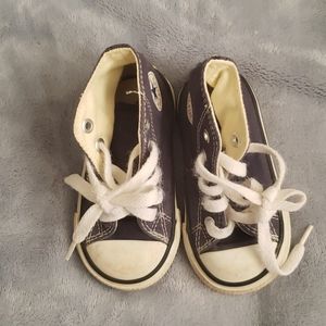 Converse shoes baby
